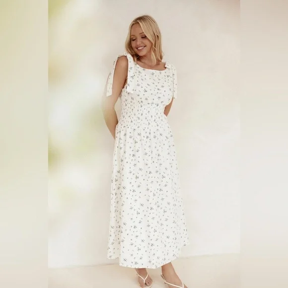 NWT Petal + Pup Leticia White/BlueFloral Tie-Shoulder Smocked Midi Dress size M - Picture 1 of 8